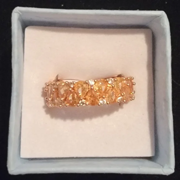 "Trendy Moments" Ring - Picture 3 of 3